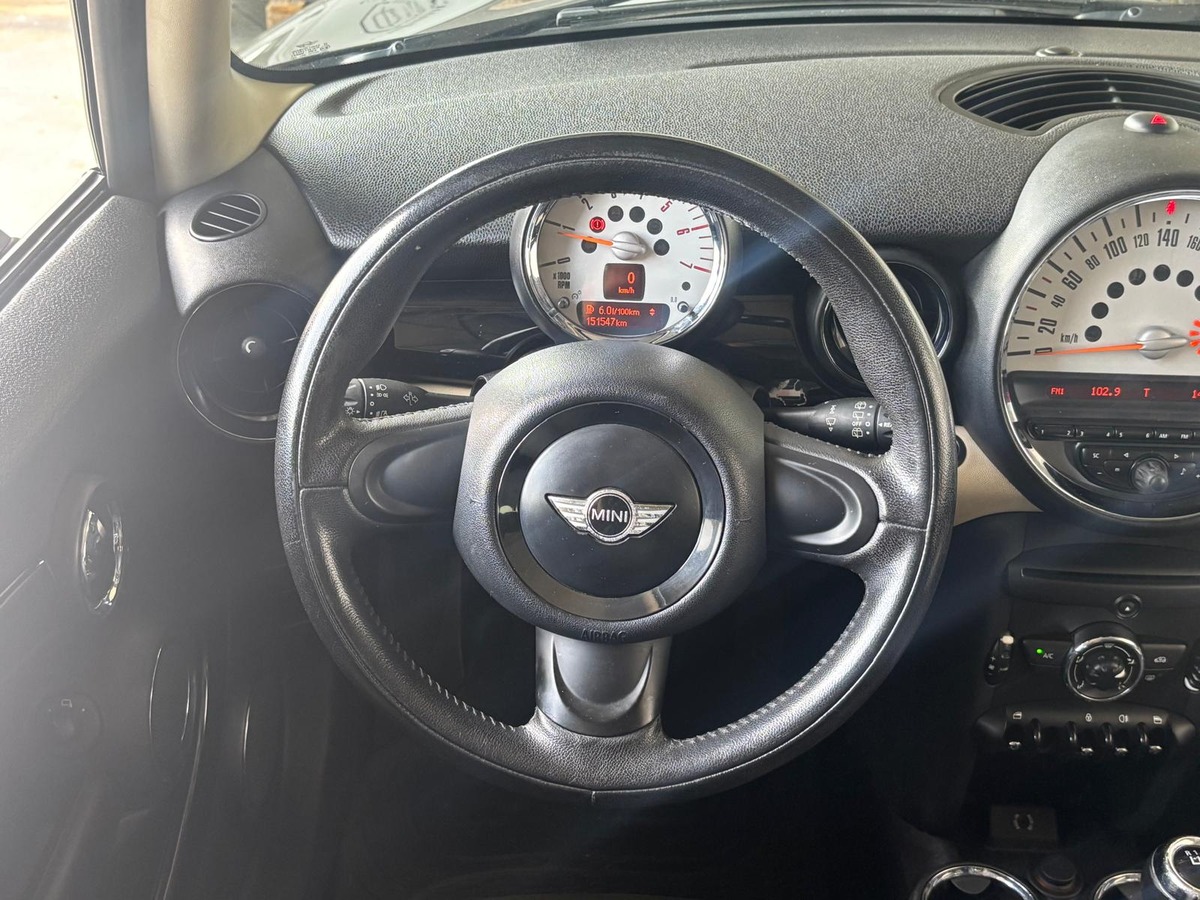 Mini Cooper D - 1.6D -  112cv - Garantie 12 Mois