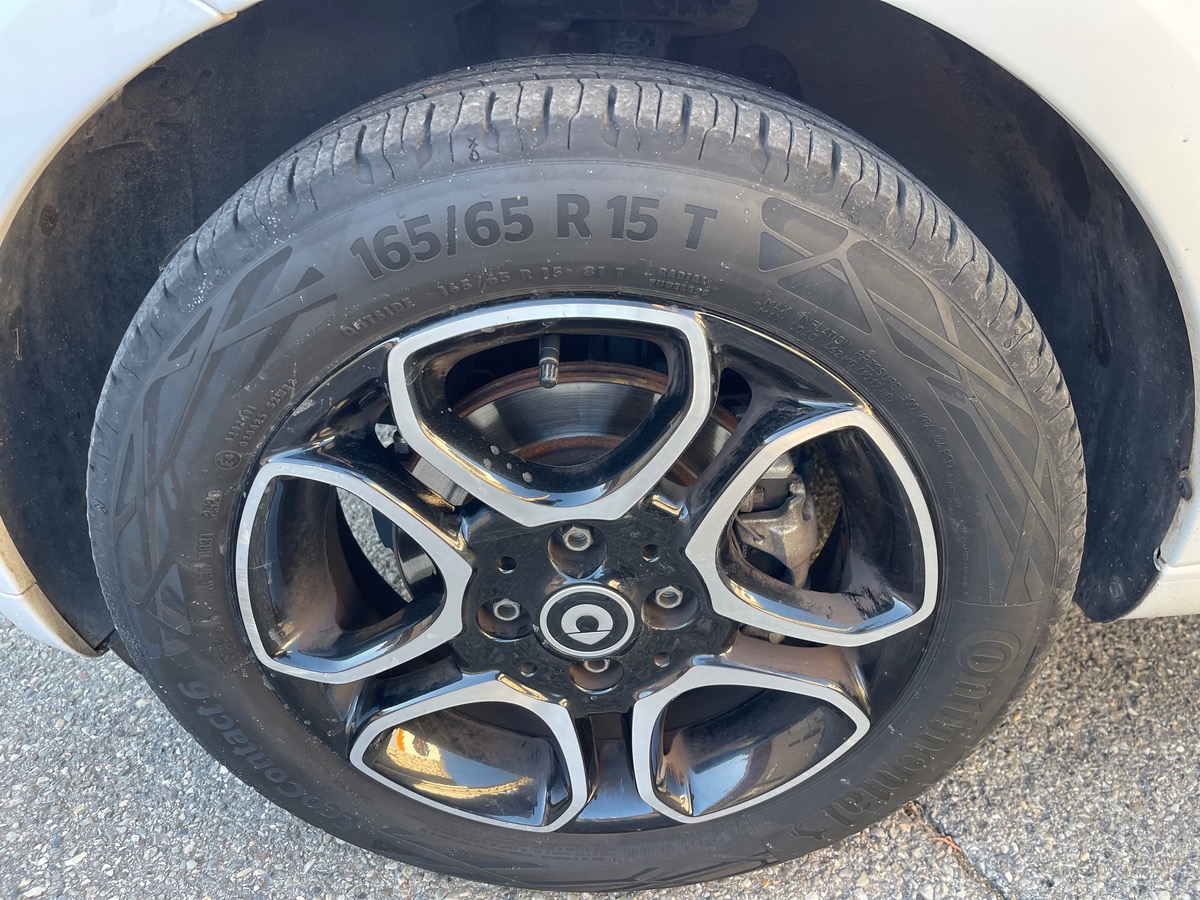 Smart FORTWO Cabriolet 90 CV / Caméra de recul / GPS / Jantes / KM Réel