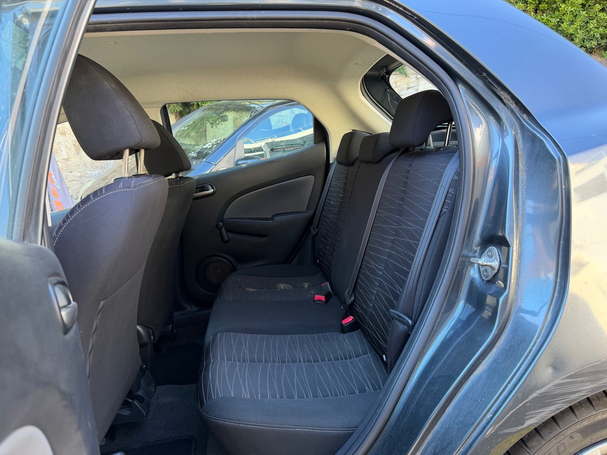 Mazda 2 1.3 i 75 CV / Clim / 5 Portes / Moteur à Chaine / Embrayage Neuf