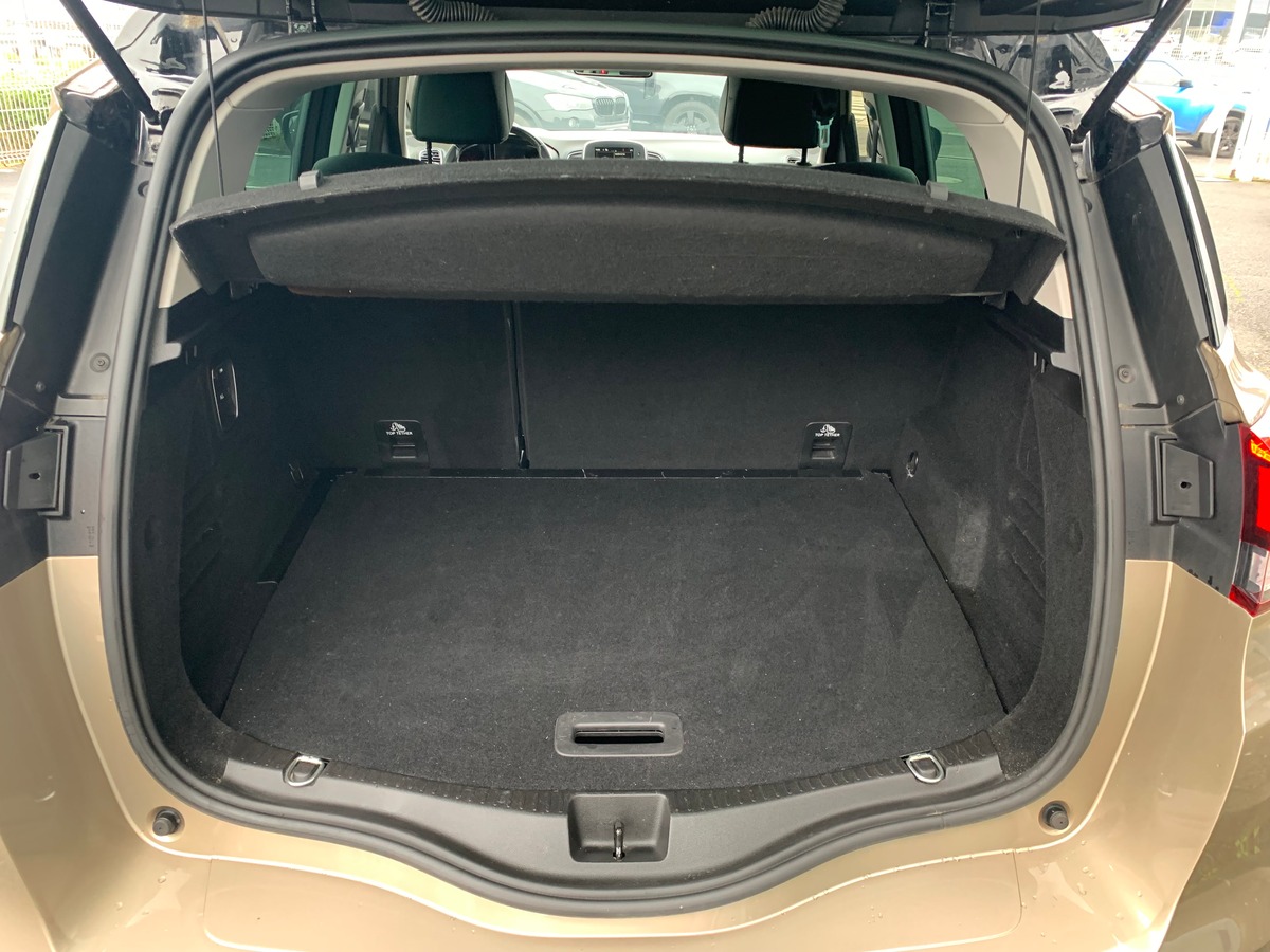 RENAULT Scenic INTENS | Système d'accès, démarrage sans clé | Caméra de recul | Phares avant LED