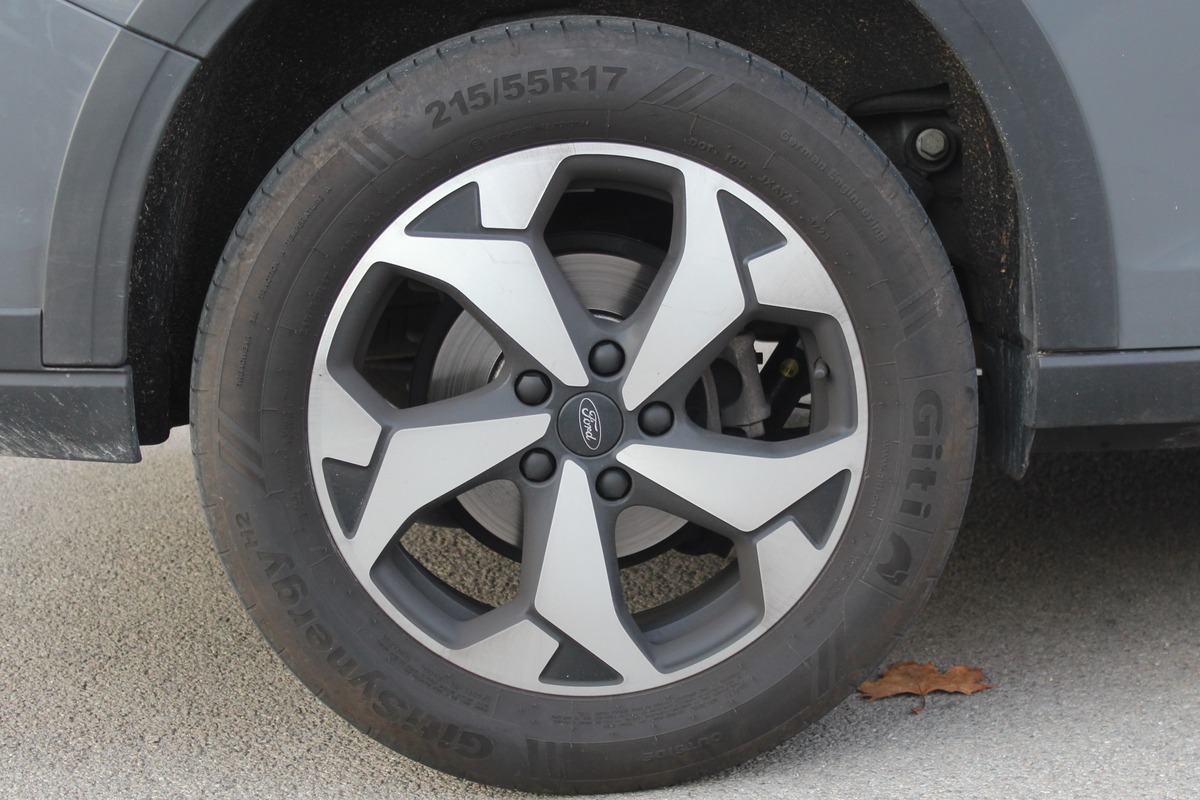 Ford Tourneo CONNECT III 2.0 ECOBLUE 122 ch  ACTIVE DSG 7 - 5 PLACES + CARPLAY