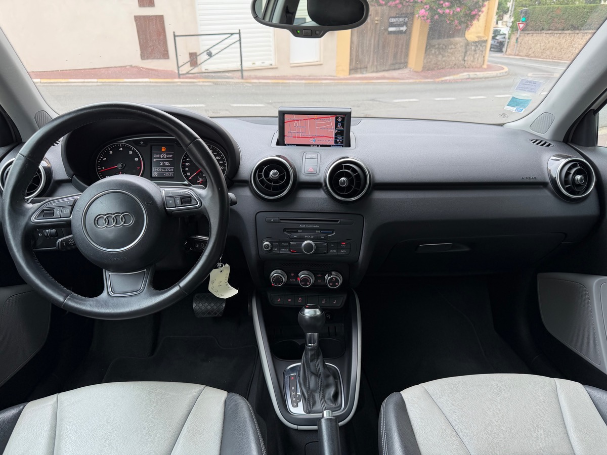 Audi A1 1.4 TFSI 122 CV / 1er Main /Toit Ouvrant/ KM Réel / S-Tronic7 /Ambition Luxe