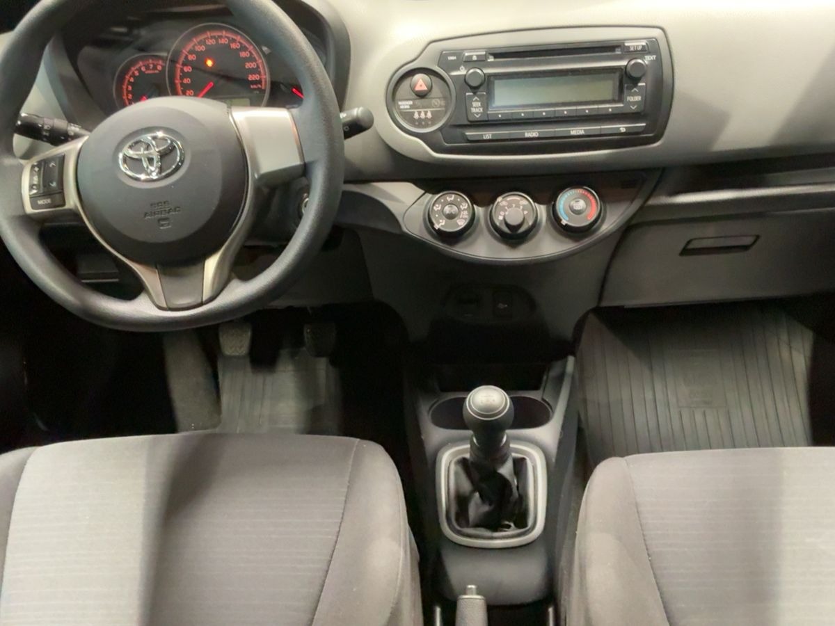 Toyota Yaris III 1.0 VVTi 70