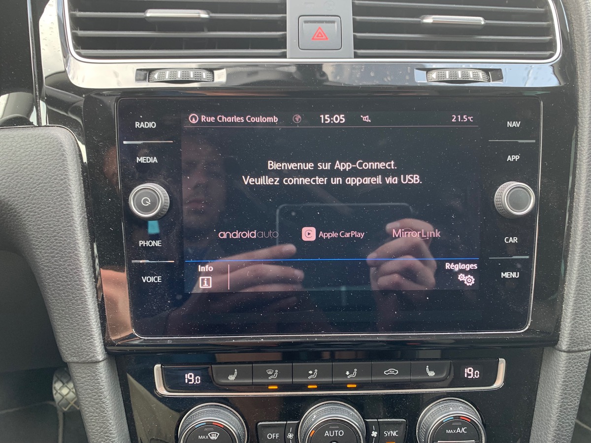 Volkswagen Golf VII 1.5 TSI 150 | Carat | Pack sport R-Line extérieur | Feux xénon | Caméra de Recul