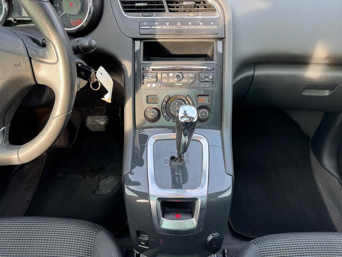 Peugeot 5008 1.6 E-HDI 115-7 Places-ALLURE-Boite Automatique-Garantie