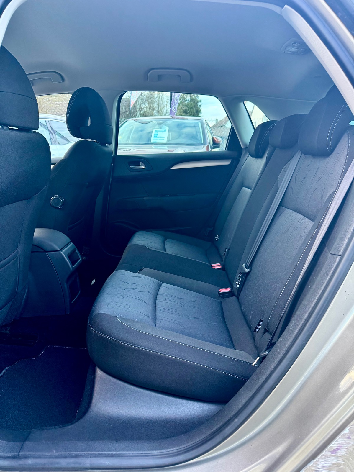 Citroën C4 (II) VTI 120 CV CONFORT SUIVI ENTRETIEN COMPLET