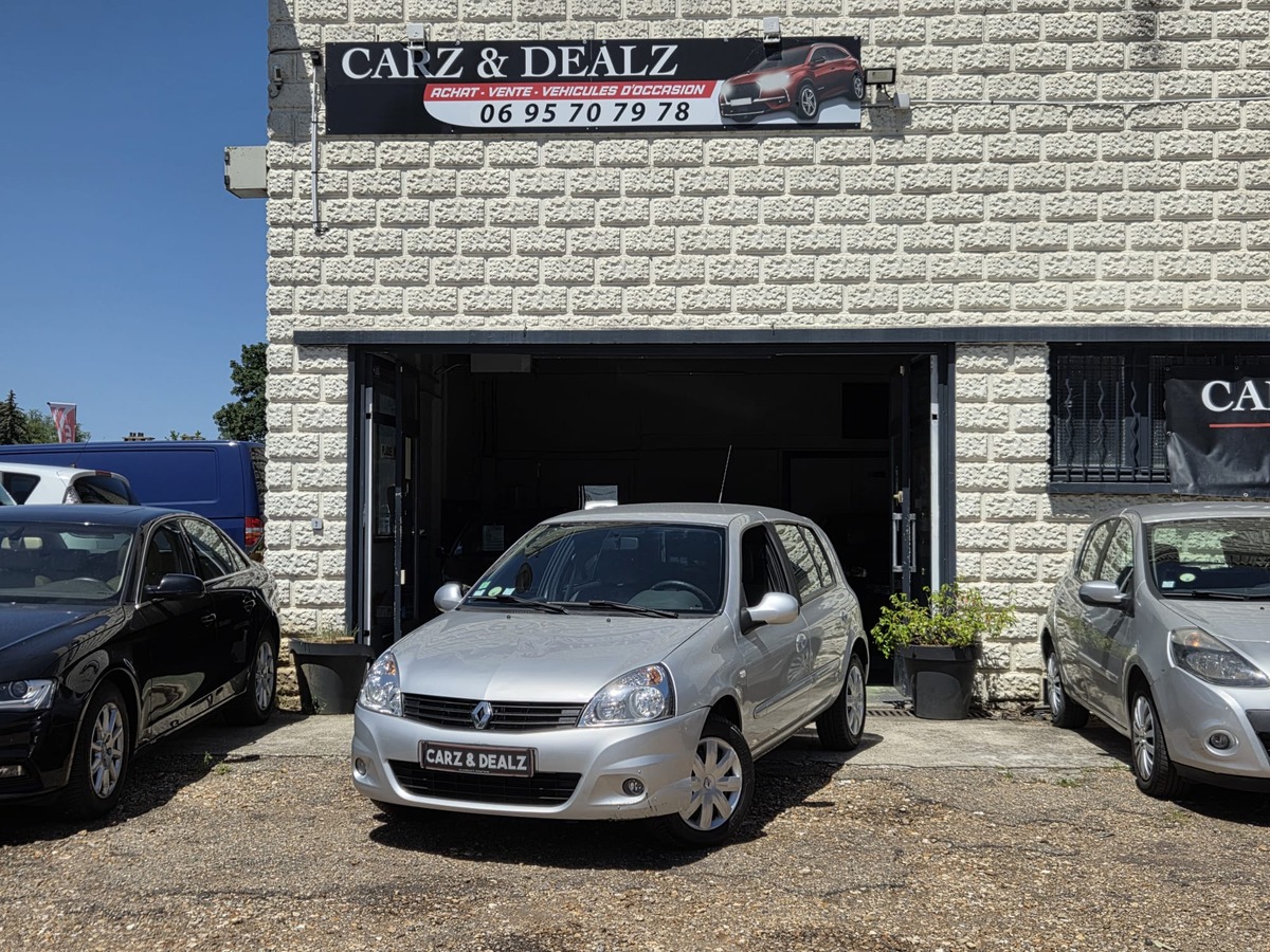 RENAULT Clio II