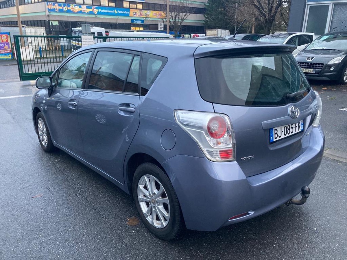 Toyota Verso 2.0 D-4D 126 CV 7place 4X fois
