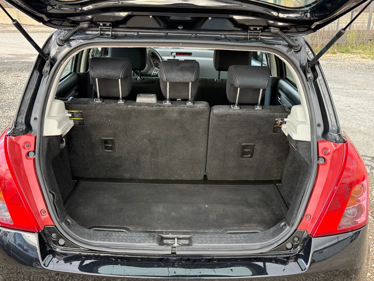 Suzuki Swift 1.3i 92CH EMBRAYAGE NEUF PARFAITE ÉTAT