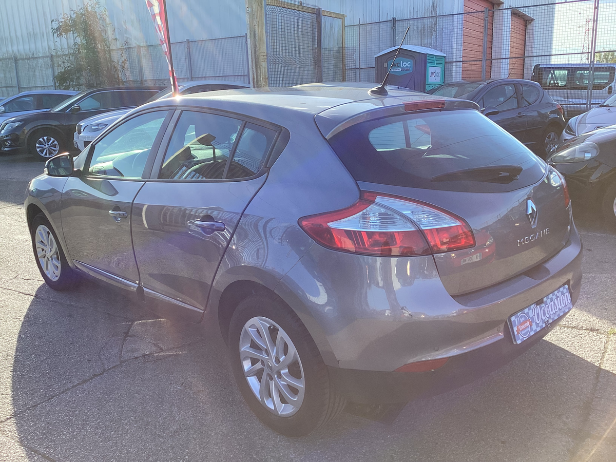 RENAULT Megane 1.2 Paris