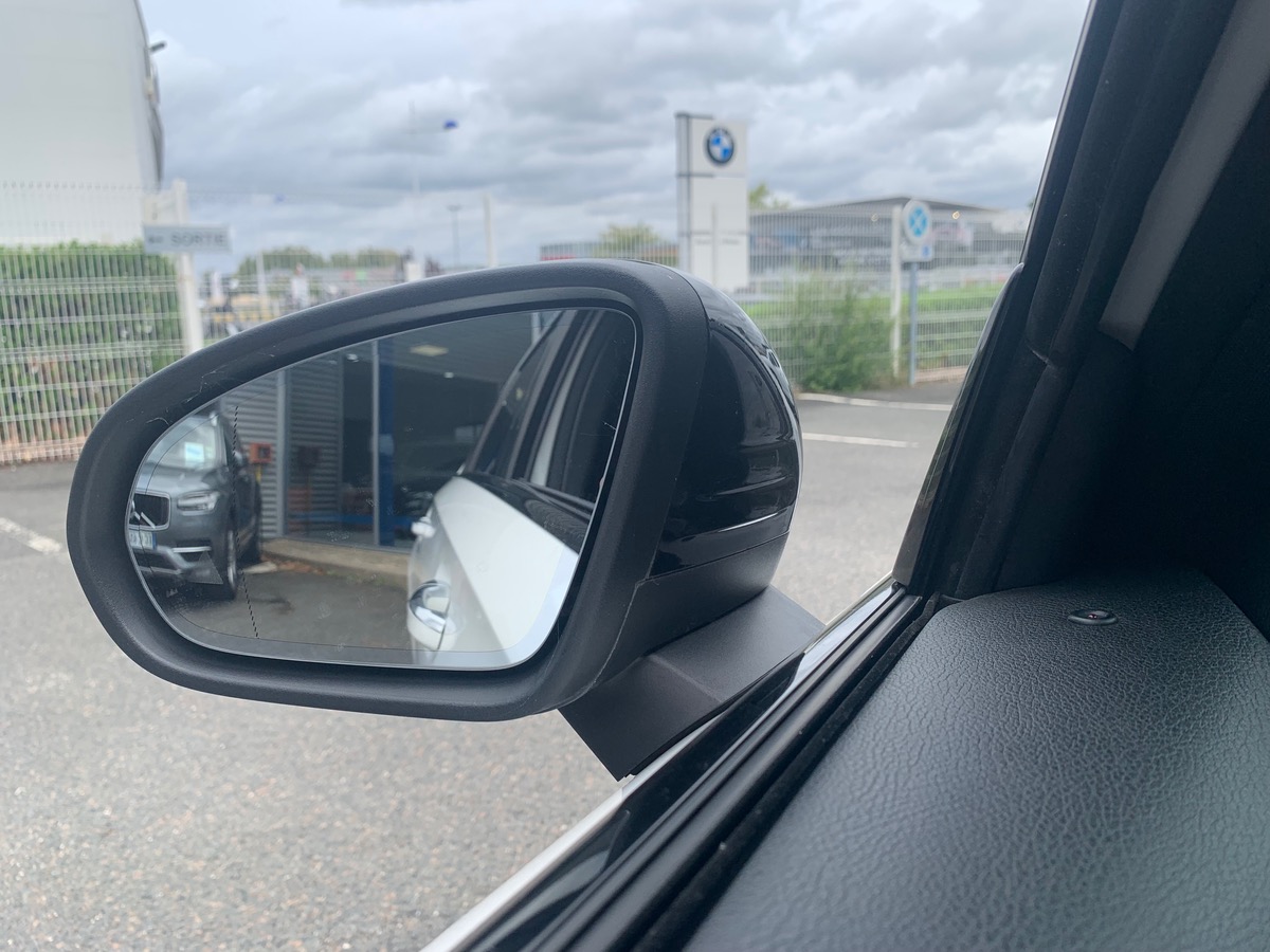 Mercedes-Benz Classe A 225 ch | AMG LINE | Toit ouvrant panoramique | Eclairage d'Ambiance | 4 MATIC