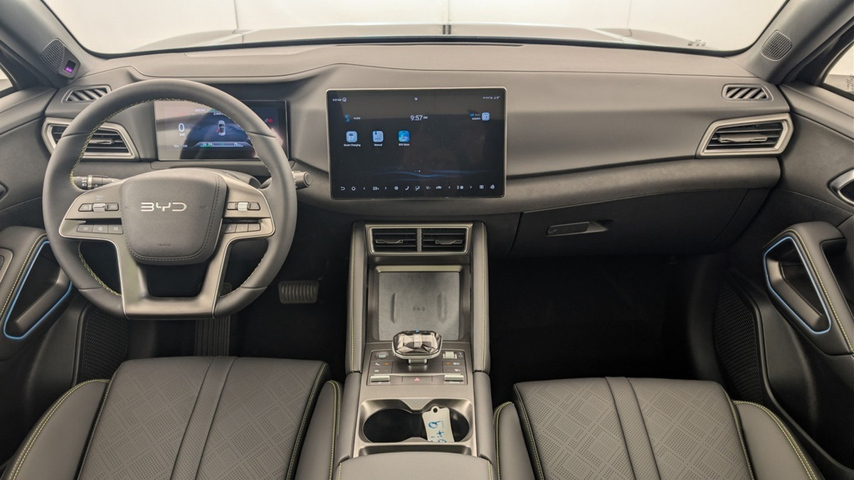 BYD BYD ATTO 2 45.1 kWh 177 chevaux | Boost | Caméra 360° |  Ecran tactile rotatif électrique 12,8"