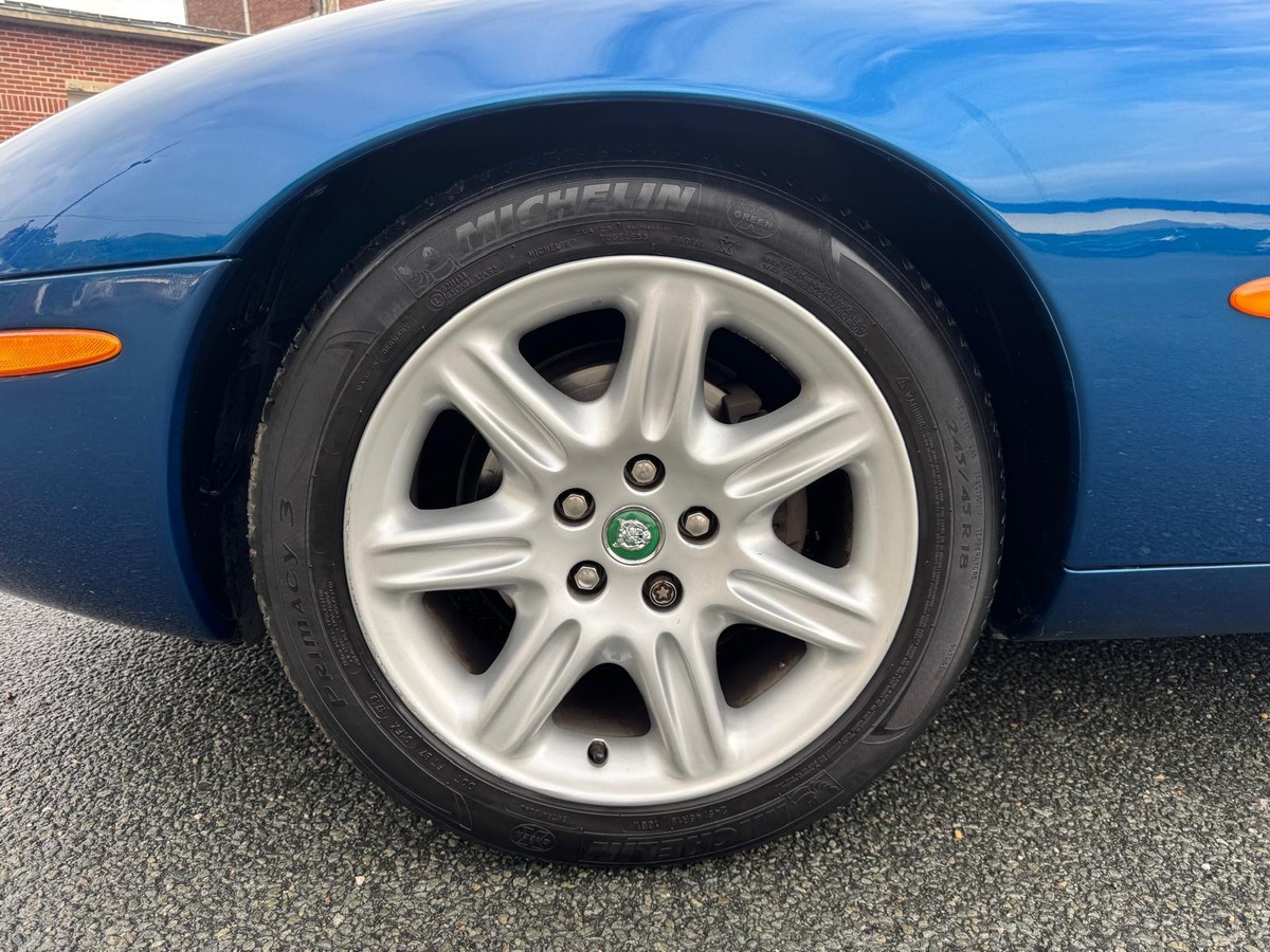 Jaguar XK8 Cabriolet 4.0 V8 285cv - Garantie