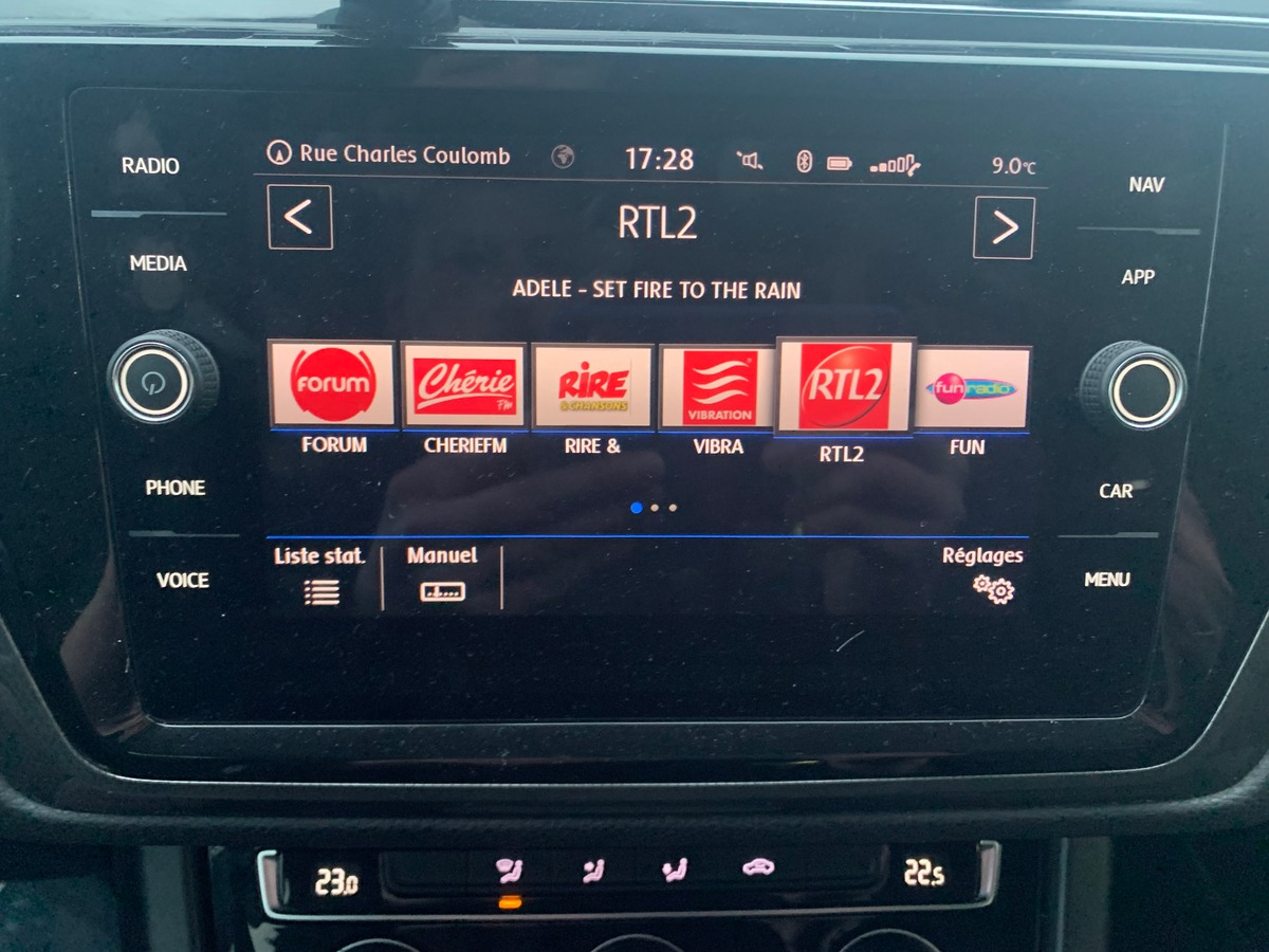 Volkswagen Touran 115 | Connect | 7 Places | Caméra recul | GPS | Bluetooth | Régulateur vitesse