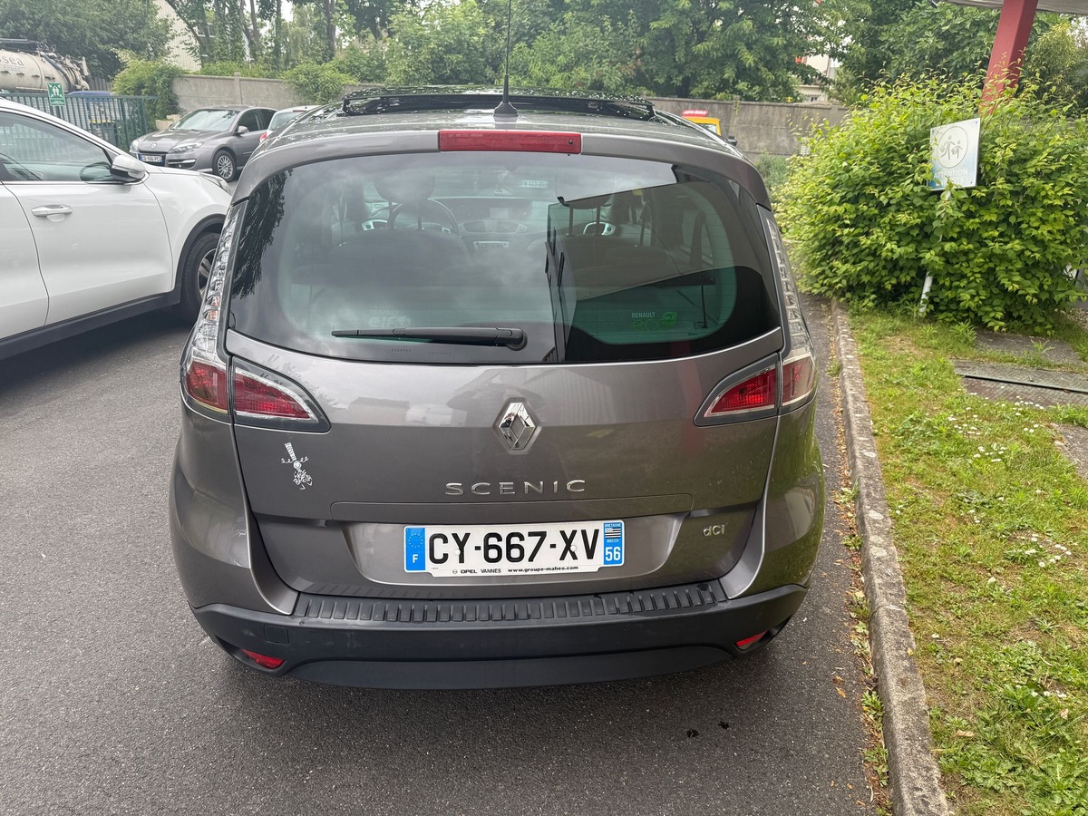 RENAULT Scenic 1.6 DCI 130 CV 1er main dynamique 4X