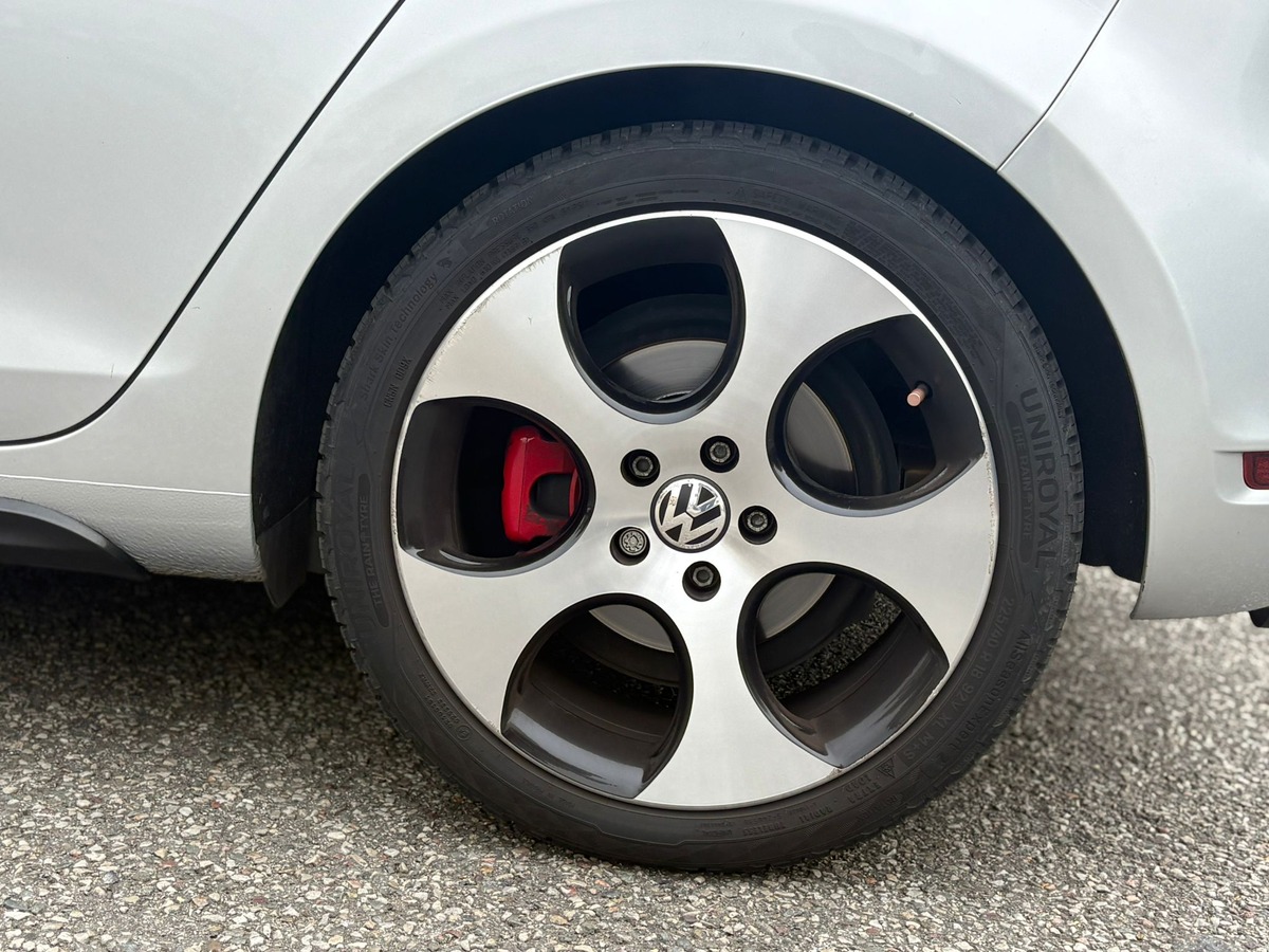 Volkswagen Golf GTI 6 phase 1 - 210 cv - DSG 7
