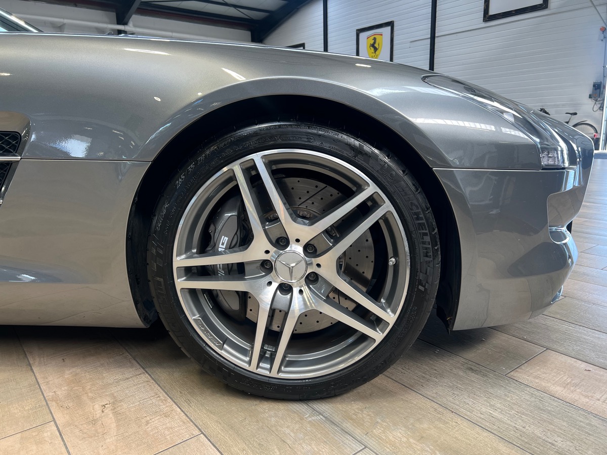 Mercedes-Benz SLS Roadster 6.3 V8 571 cv AMG SPEEDSHIFT DCT7 CAB/Carbone/Bang & Olufsen/