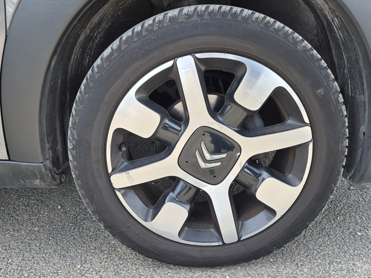 Citroën C4 Cactus 1.6 BHDI 100 SHINE ETG6