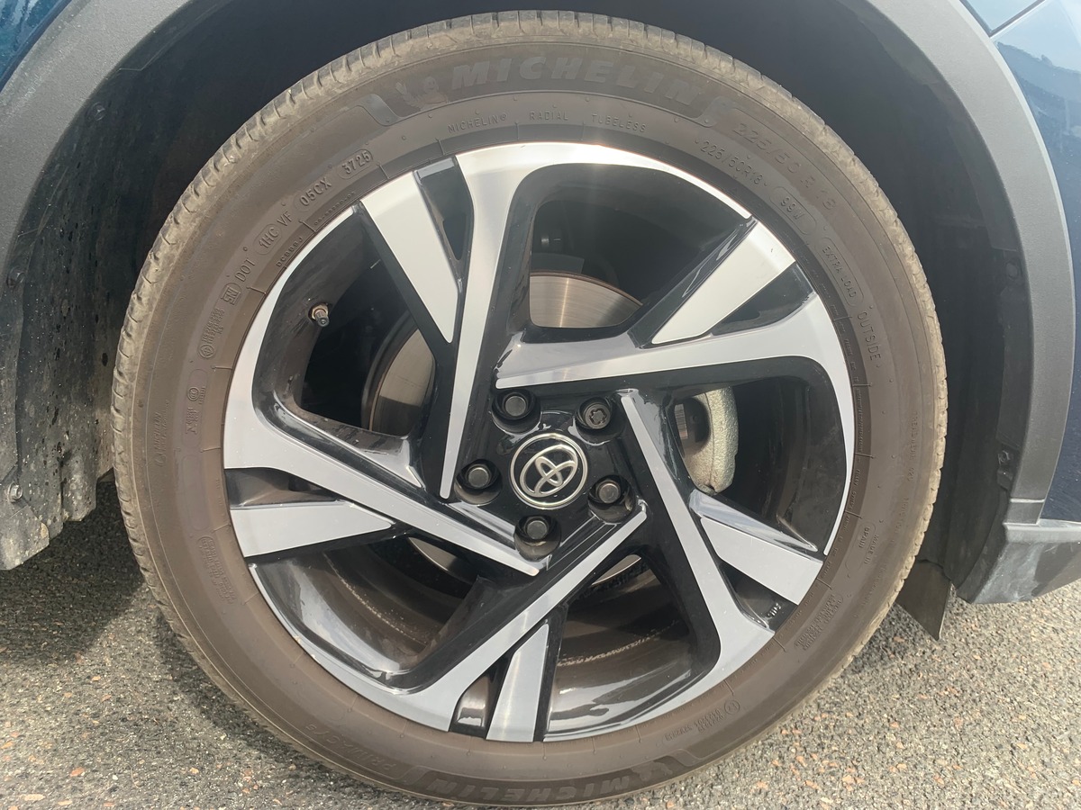 Toyota C-HR 122 chevaux | Design | Caméra de recul | Régulateur de vitesse | GPS | Hybrid essence