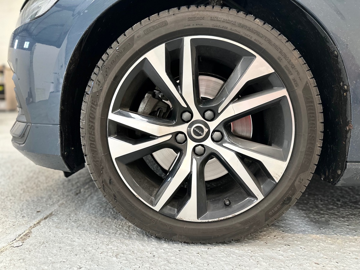 Volvo V60 II B4 197cv START GEARTRONIC 8 Entretient complet Volvo à jour