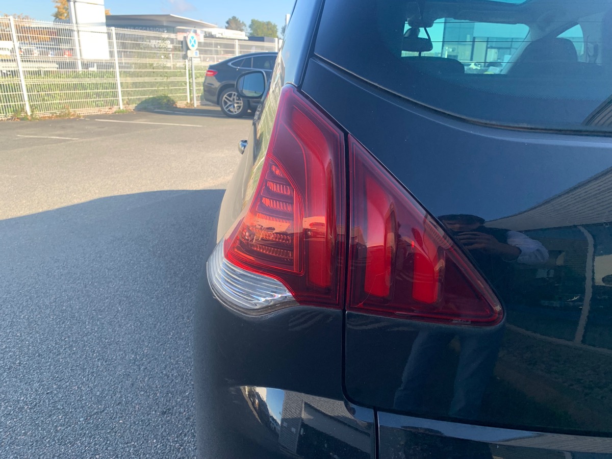 Peugeot 3008 115 ch | ACTIVE | GPS | Radar stationnement arriére | Toit Panoramique | Bluetooth