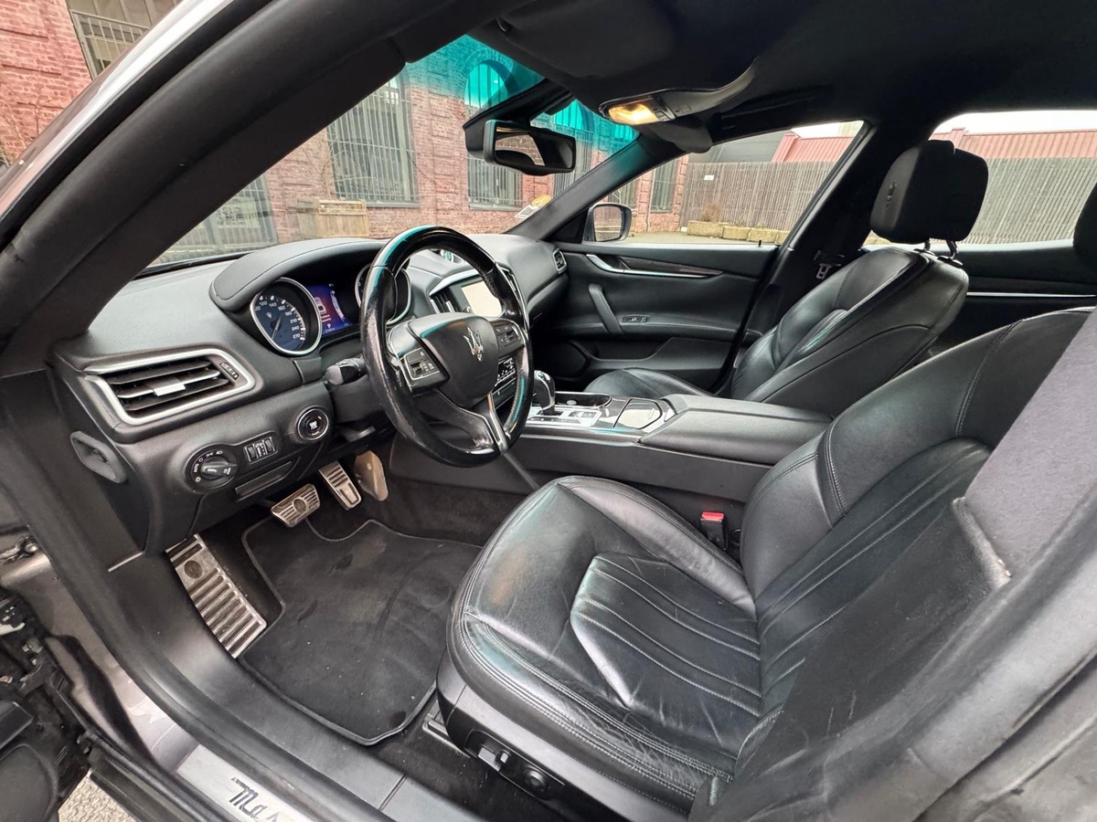 Maserati Ghibli 3.0 V6 Diesel 275 ZF8  - GARANTIE - Révisé