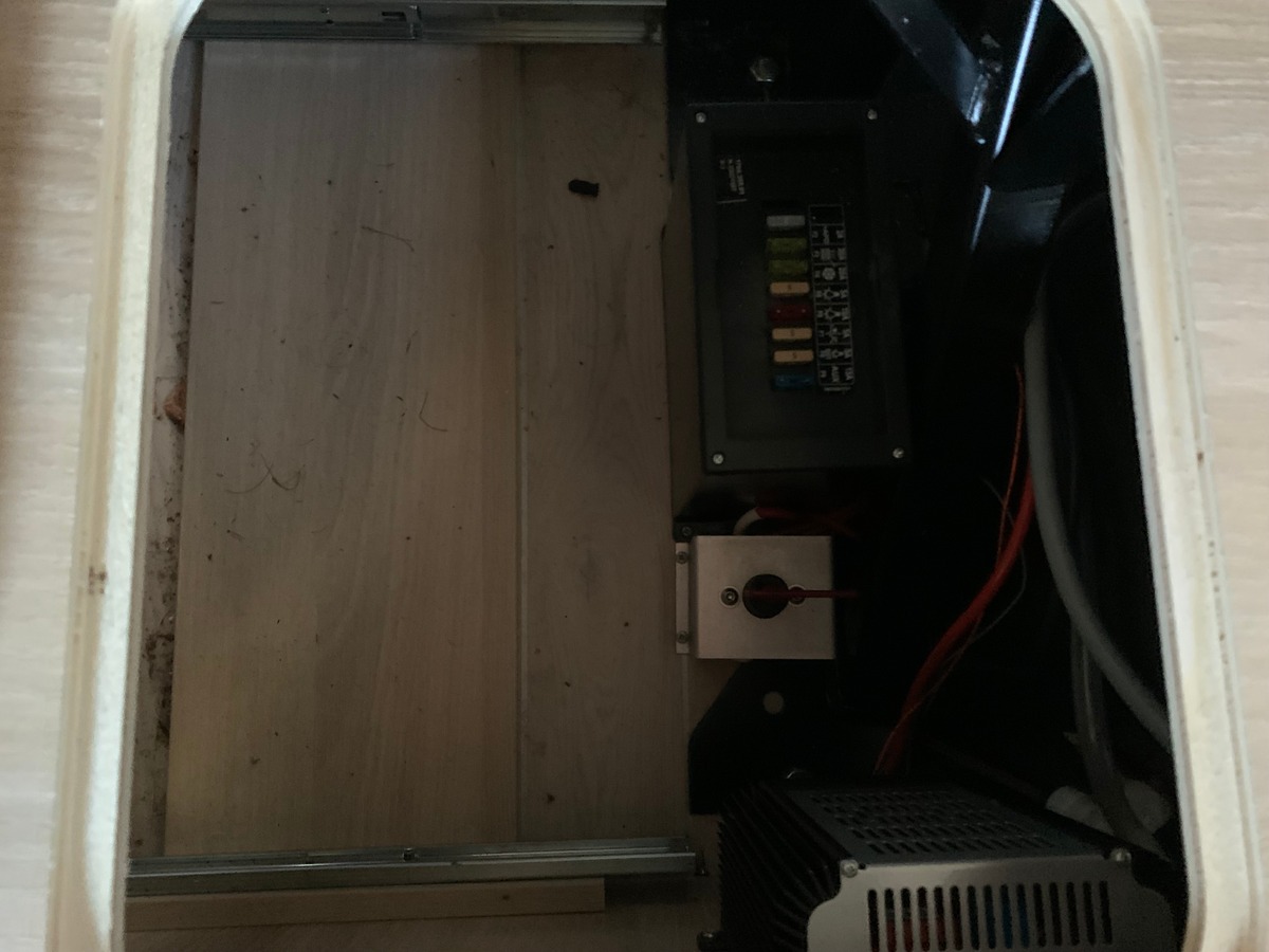 Ford CAMPEREVE 130 chevaux | Premiére MAIN | Cap Land | Caméra de recul | Apple car play