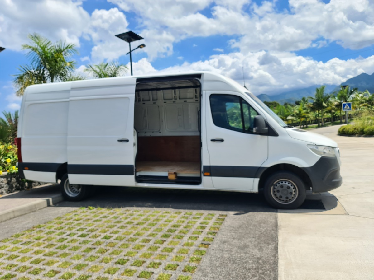 Mercedes-Benz Sprinter LONG