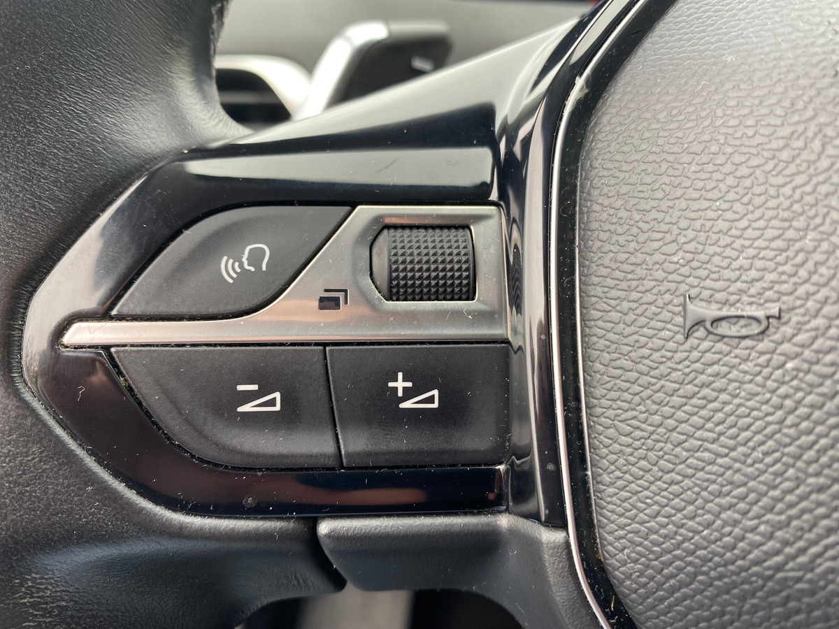 Peugeot 5008 1.5l blueHDI 130 Allure EAT8 7 places - SEMI CUIR - CARPLAY - BOITE AUTO