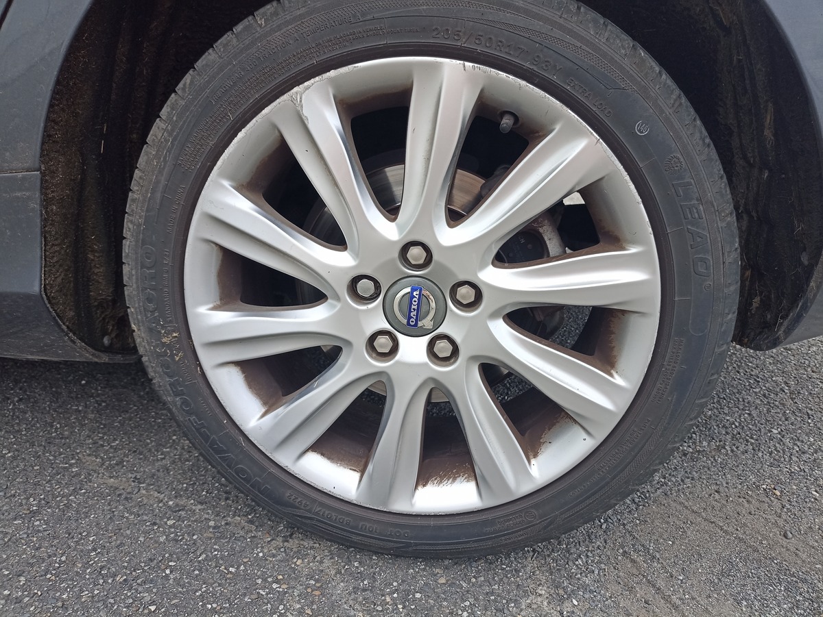 Volvo V40 D2 MOMENTUM