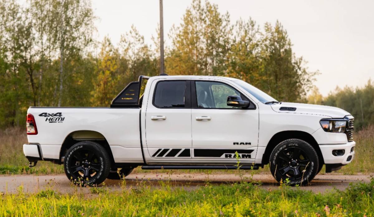 Dodge 1500 RAM SPORT