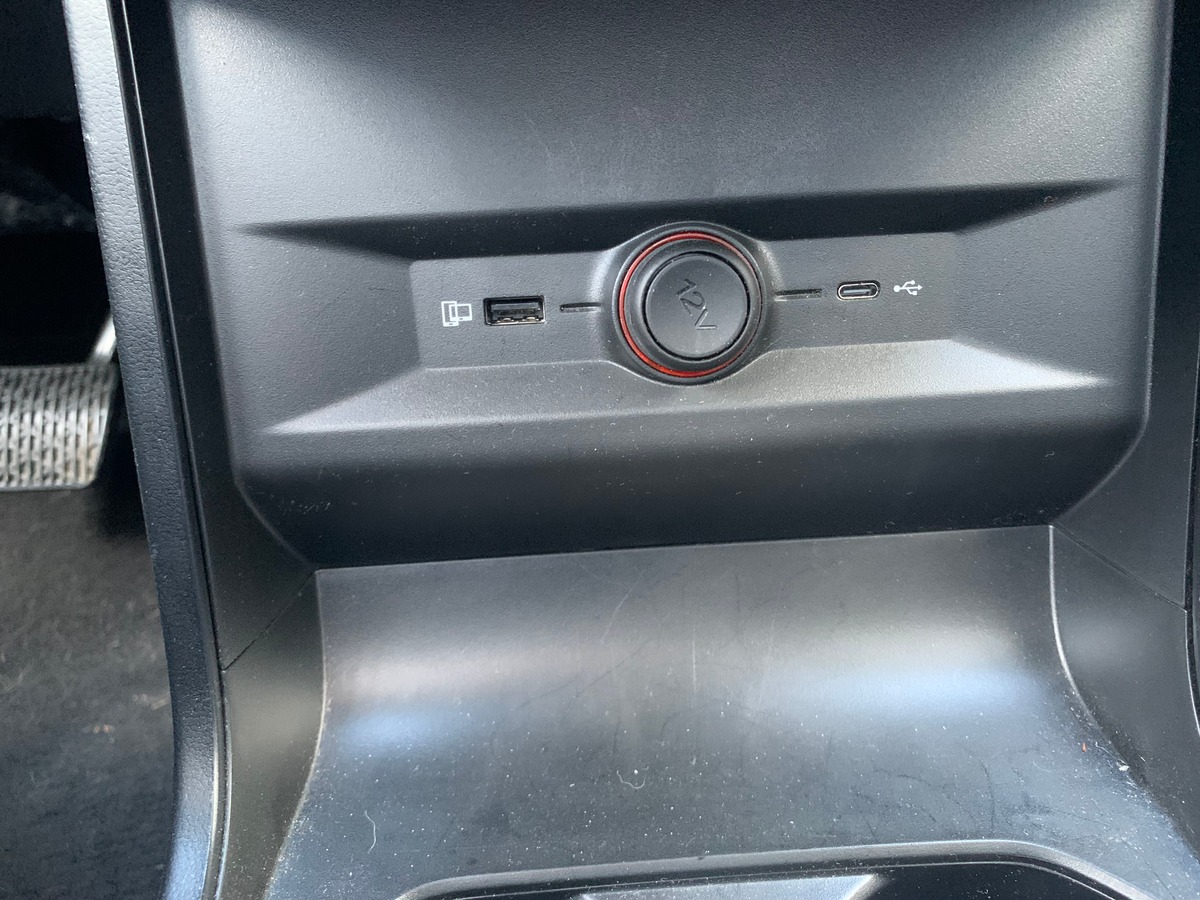 MG MG4 245 | 77 Kwh | Luxury | Apple car Play | Caméra | Siéges chauffants | Régulateur adaptatif