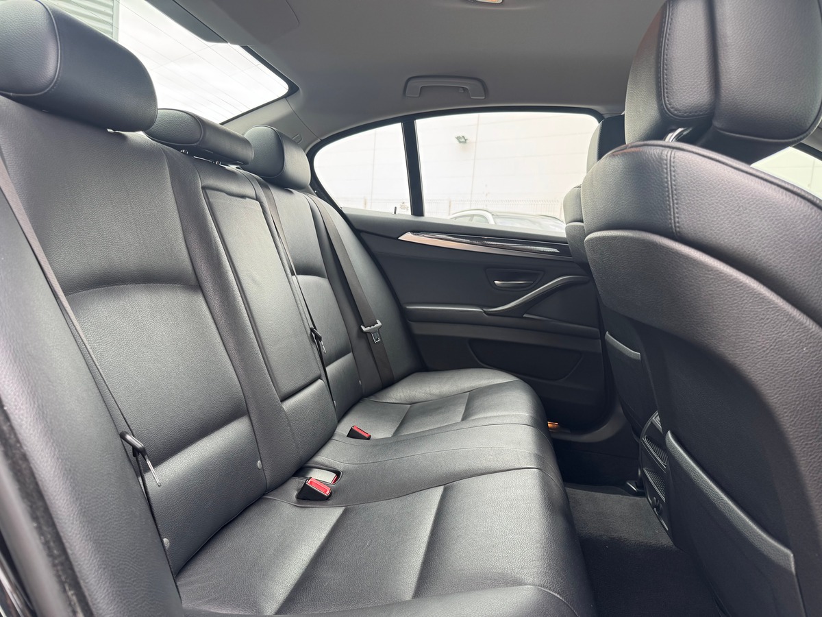 Bmw Série 5 245 ch | Luxury | GPS | Cuir | Régulateur vitesse | Sièges avant et arrière chauffants