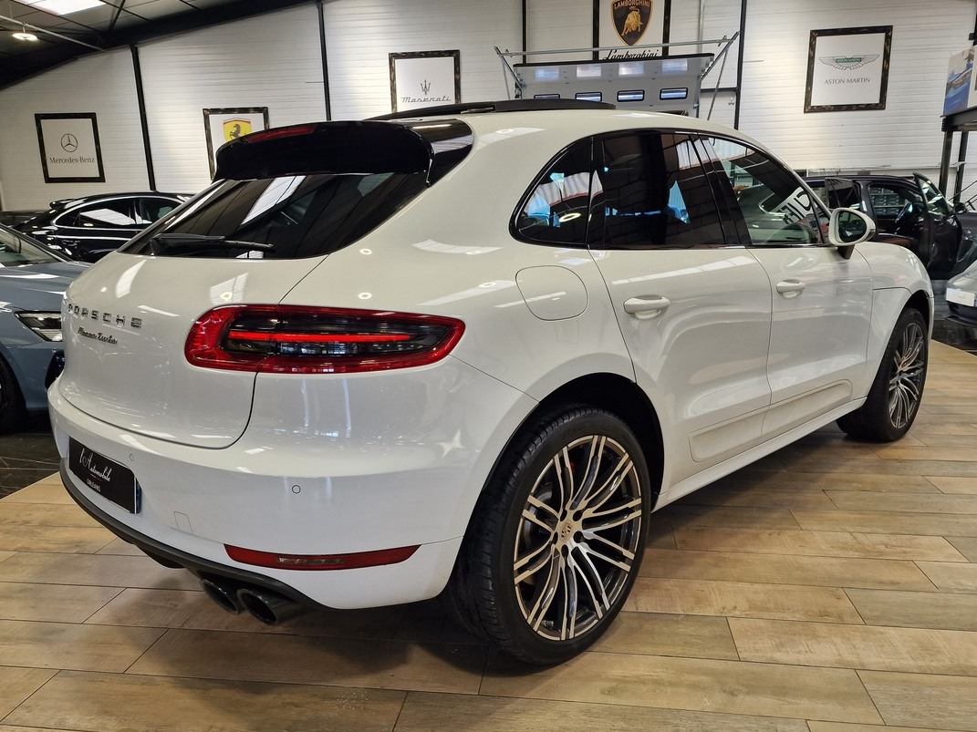 Porsche MACAN TURBO 400cv TOIT OUVRANT/ BOSE/ PDLS+ j