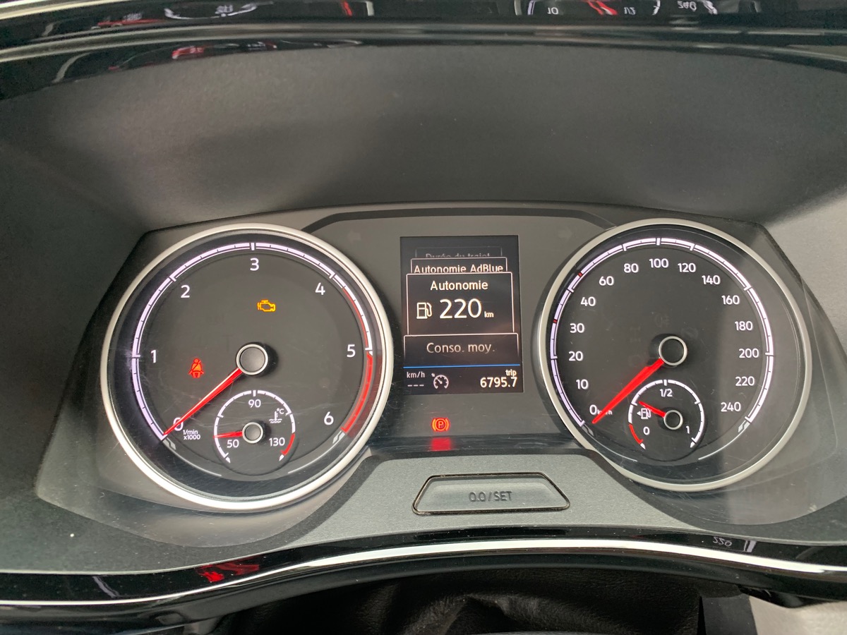 Volkswagen California 150 | COAST | Premiére Main | Attelage | Rallonge lit | Pneus Toutes Saisons