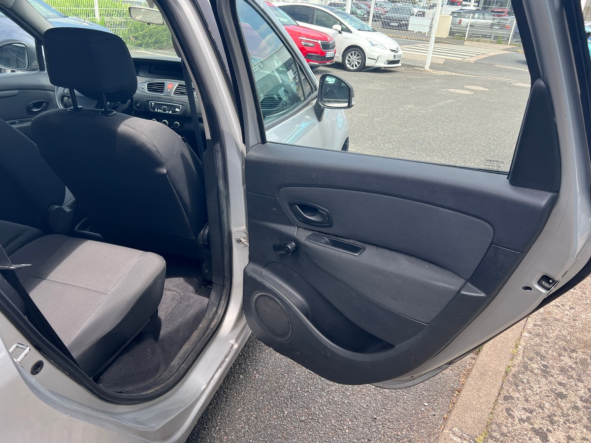 RENAULT Scenic 105 ch | Régulateur de vitesse | Climatisation