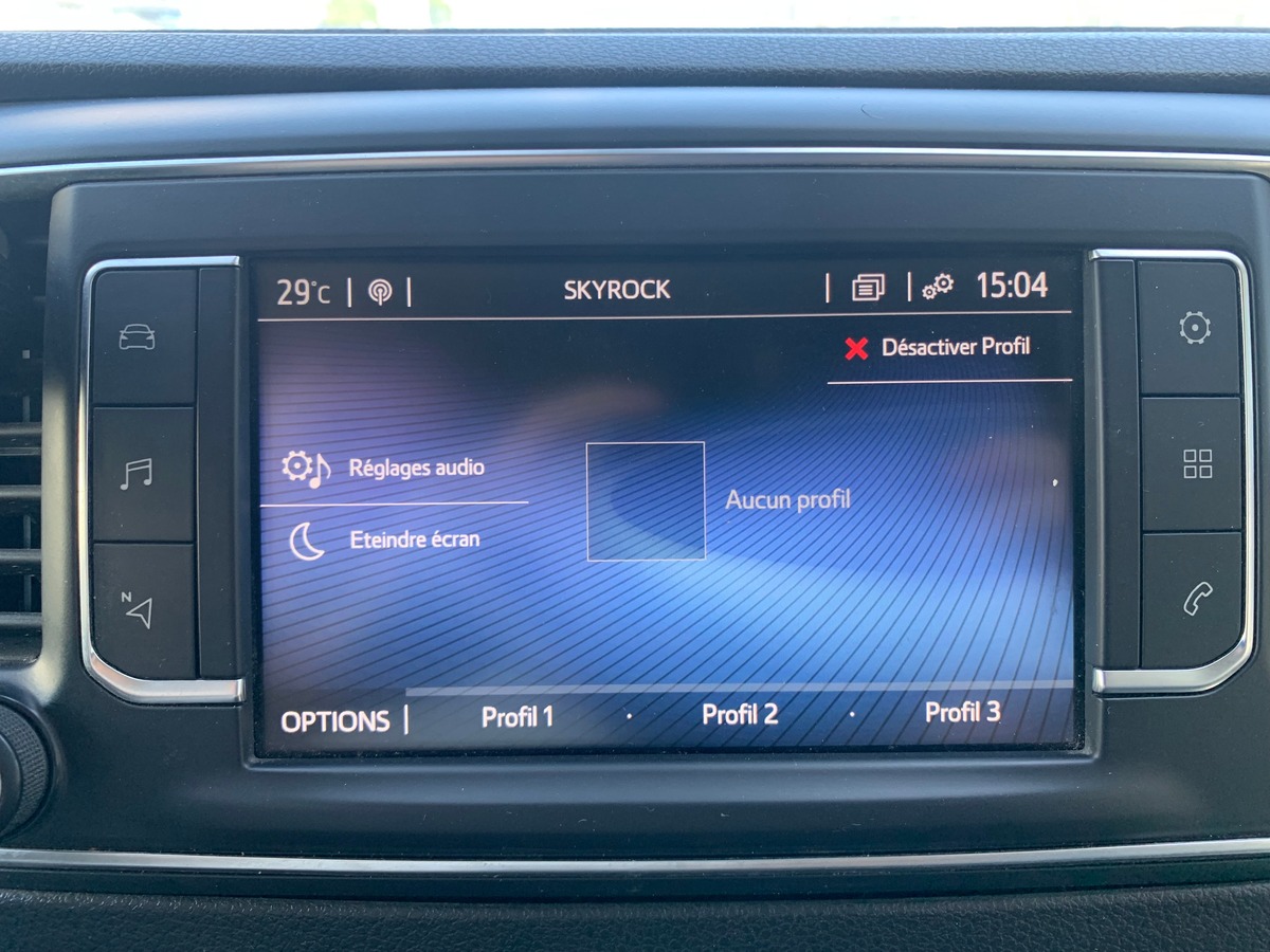 Toyota ProAce 120 chevaux | 3 Places | Medium | Apple car play | GPS | Régulateur de vitesse | Radar
