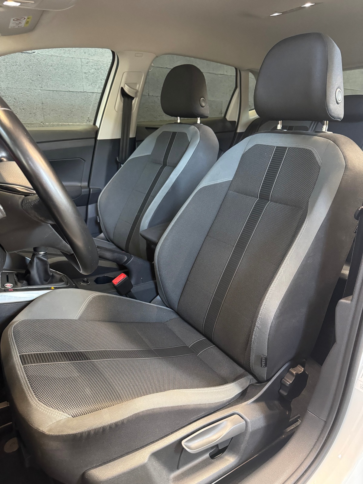 Volkswagen Polo VI 1.0 TSI 95 COPPER LINE 1ERE MAIN