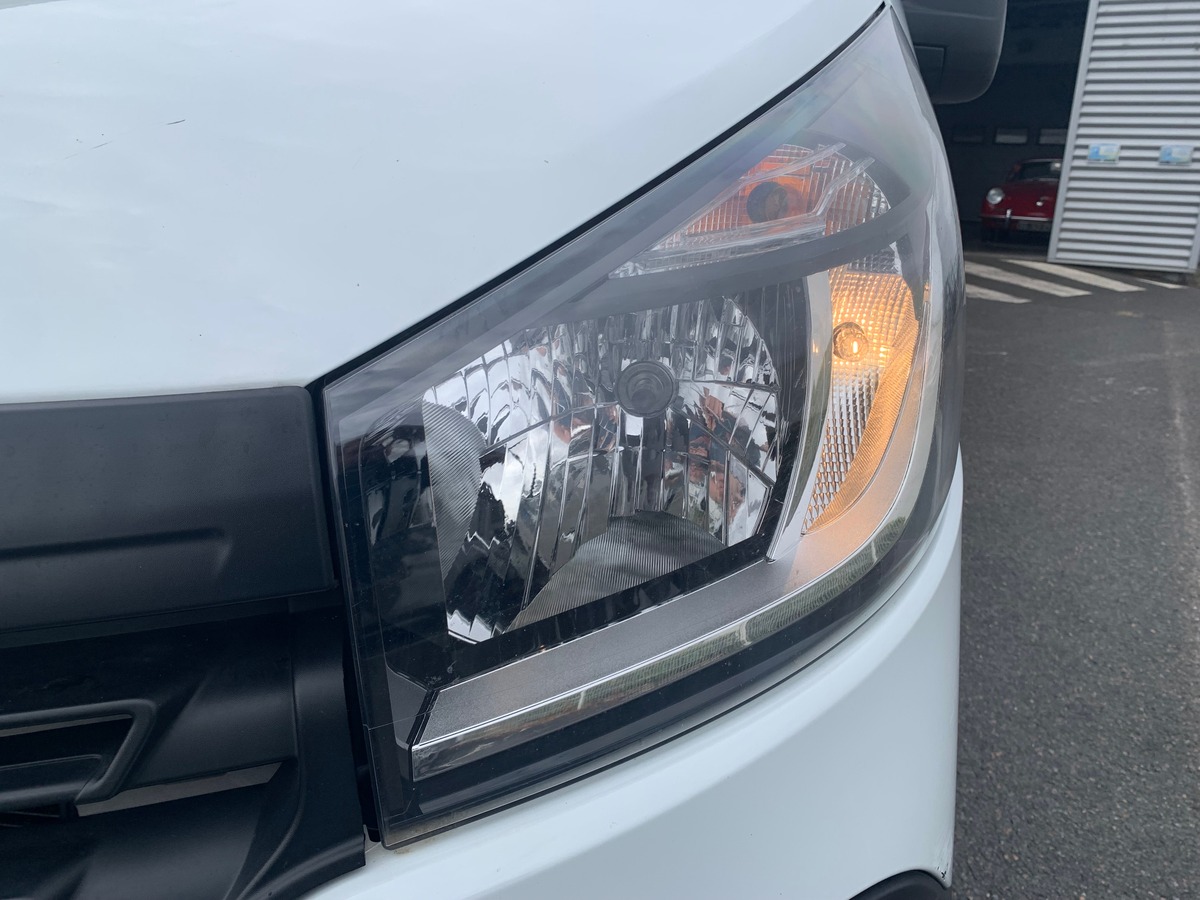 RENAULT Trafic 95 chevaux | 3 Places | Régulateur de vitesse | GPS | Climatisation | Bluetooth
