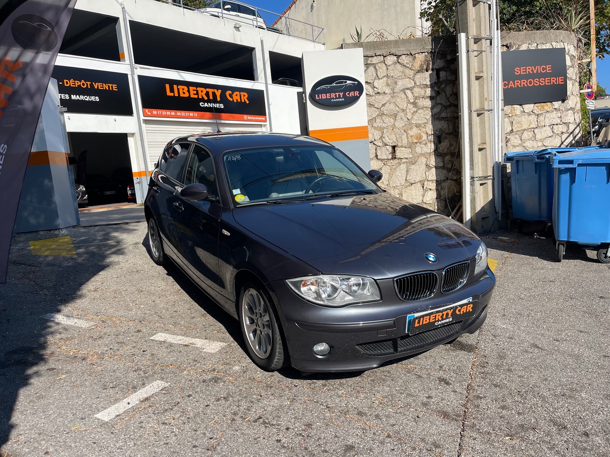 Bmw Série 1 120 i 2.0 i 150 CV / KM réel / Luxury / Interieur Cuir / Jantes M / 5 Portes /Boite Auto