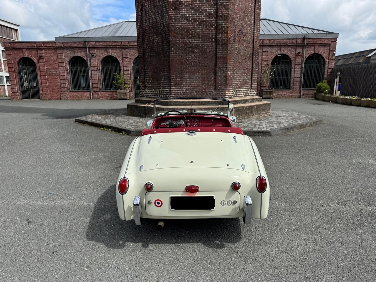 Triumph TR 3 "Petite bouche" 2.0 100cv 1957
