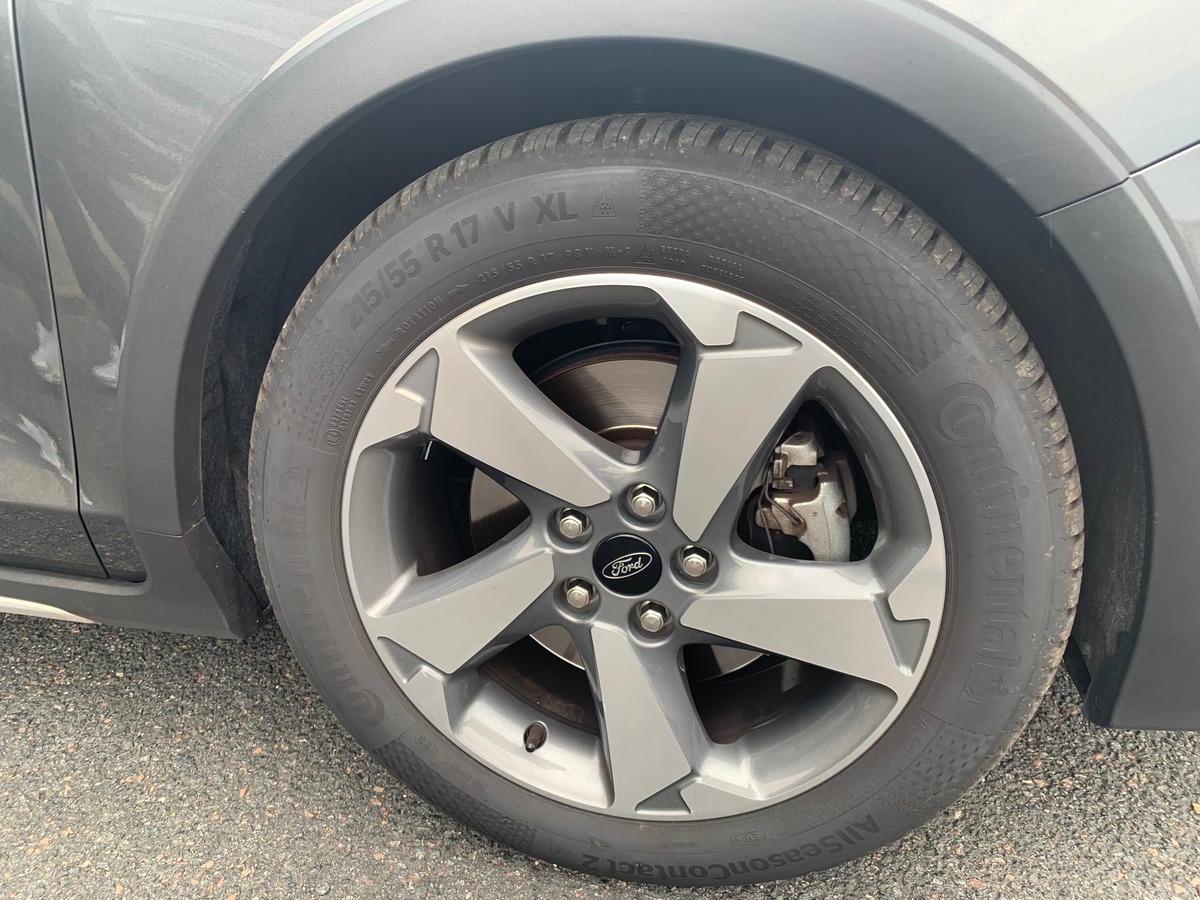 Ford FOCUS SW ACTIVE | ENTRETIENS CONSTRUCTEUR