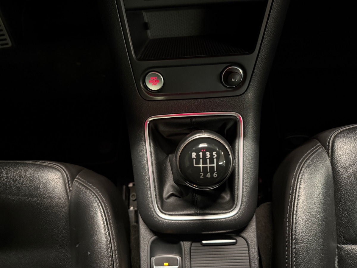 Volkswagen Tiguan 2.0 TDI R LINE TOIT PANORAMIQUE OUVRANT / CAMERA DE RECUL