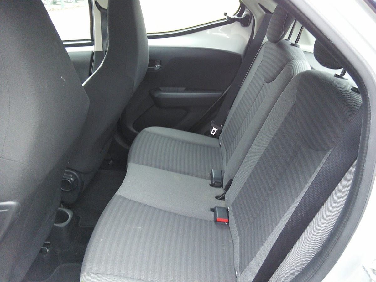 Toyota Aygo 1.0 72CH VVTI X-PLAY 5P CLIM