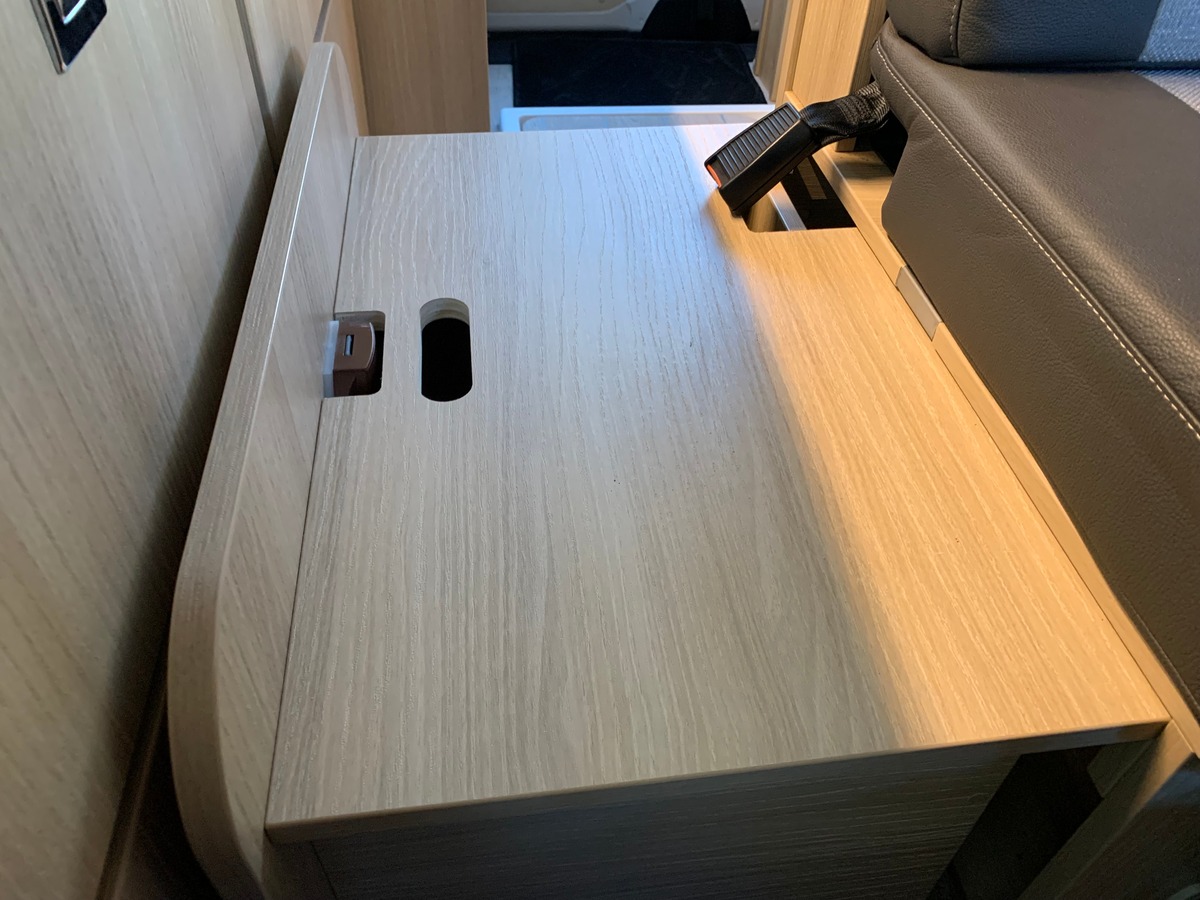 Ford CAMPEREVE 130 chevaux | Premiére MAIN | Cap Land | Caméra de recul | Apple car play