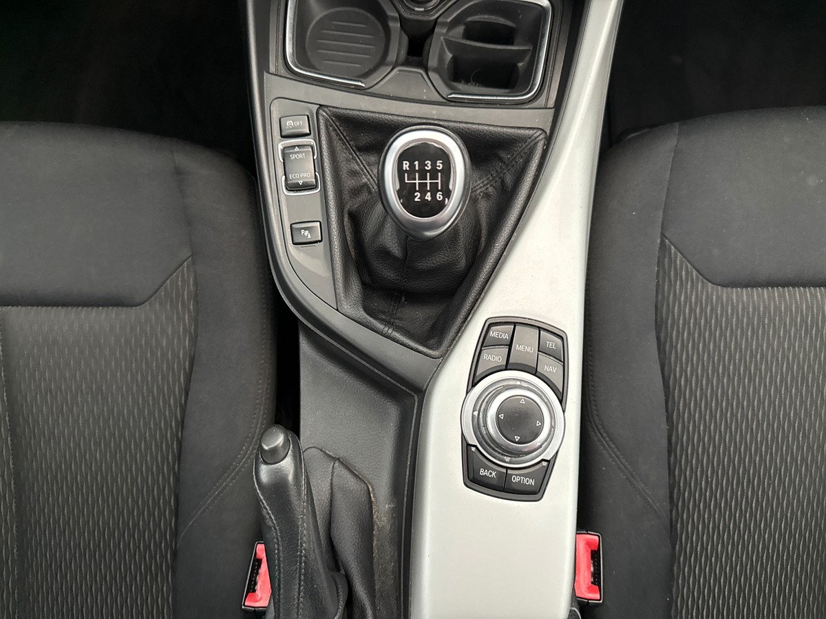 Bmw Série 1 SPORT 118i 1.6 i 16V 170 cv (F20) 5 portes