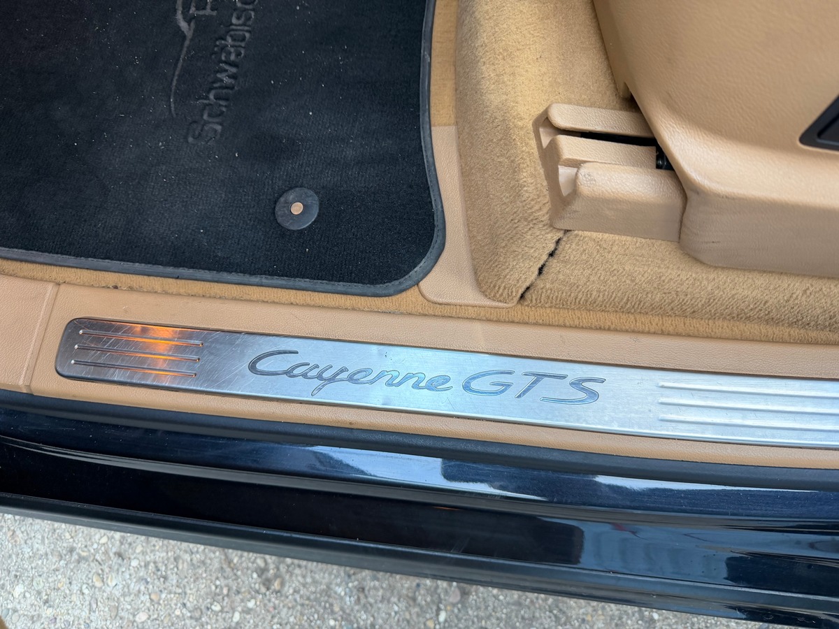 Porsche Cayenne GTS 4.8 V8 TIPTRONIC / TOIT OUVRANT / SIEGES AV CHAUFFANT / HAYON ELECTRIQUE