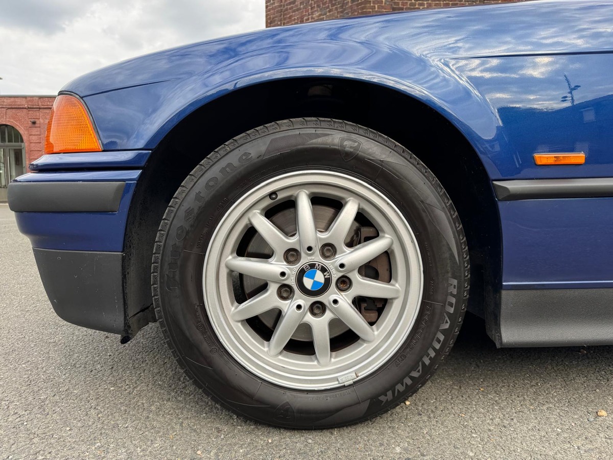 Bmw 320 I E36 CABRIOLET 2.0 150CV BOITE AUTOMATIQUE