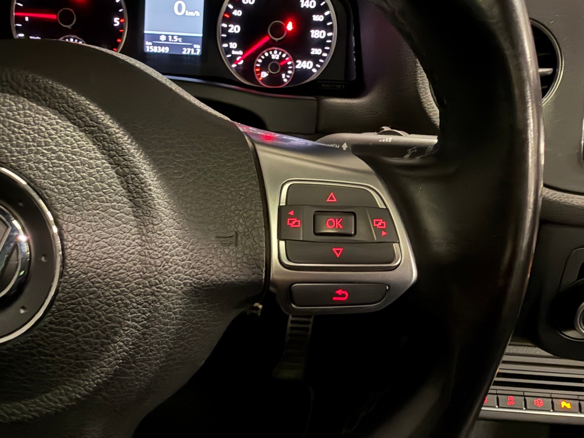 Volkswagen Tiguan 2.0 TDI R LINE TOIT PANORAMIQUE OUVRANT / CAMERA DE RECUL