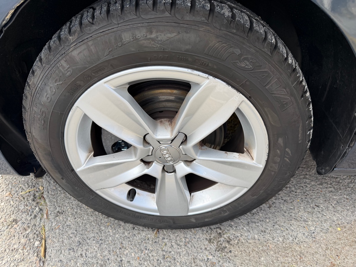 Audi A1 1.0 TFSI 82 CV / Phase 2 / KM Réel / GPS / Clim / Radar Arr